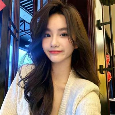 她不当女主很多年